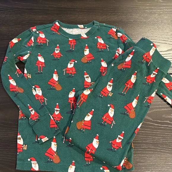 Gap Santa pajamas size 6 unisex - Picture 1 of 4
